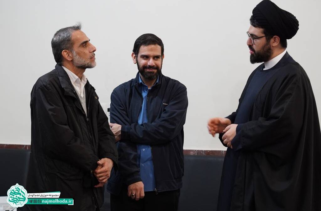 مصاحبه تصویری با تعدادی از دانش پژوهان